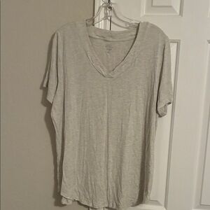 Market & Spruce Light Gray Short Sleeve Top